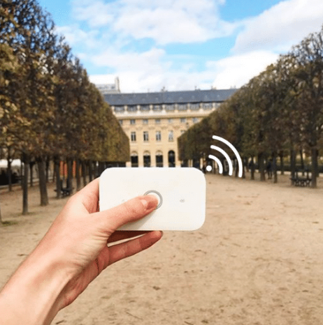 📱 Stay connected throughout Paris, wherever you go thanks to the WIFI pocket. Device to reserve on saintjamesalbany.com or to request during your check-in at the reception.

#Saintjamesalbany #stayconnected #exploreparis #paris #Tuileries