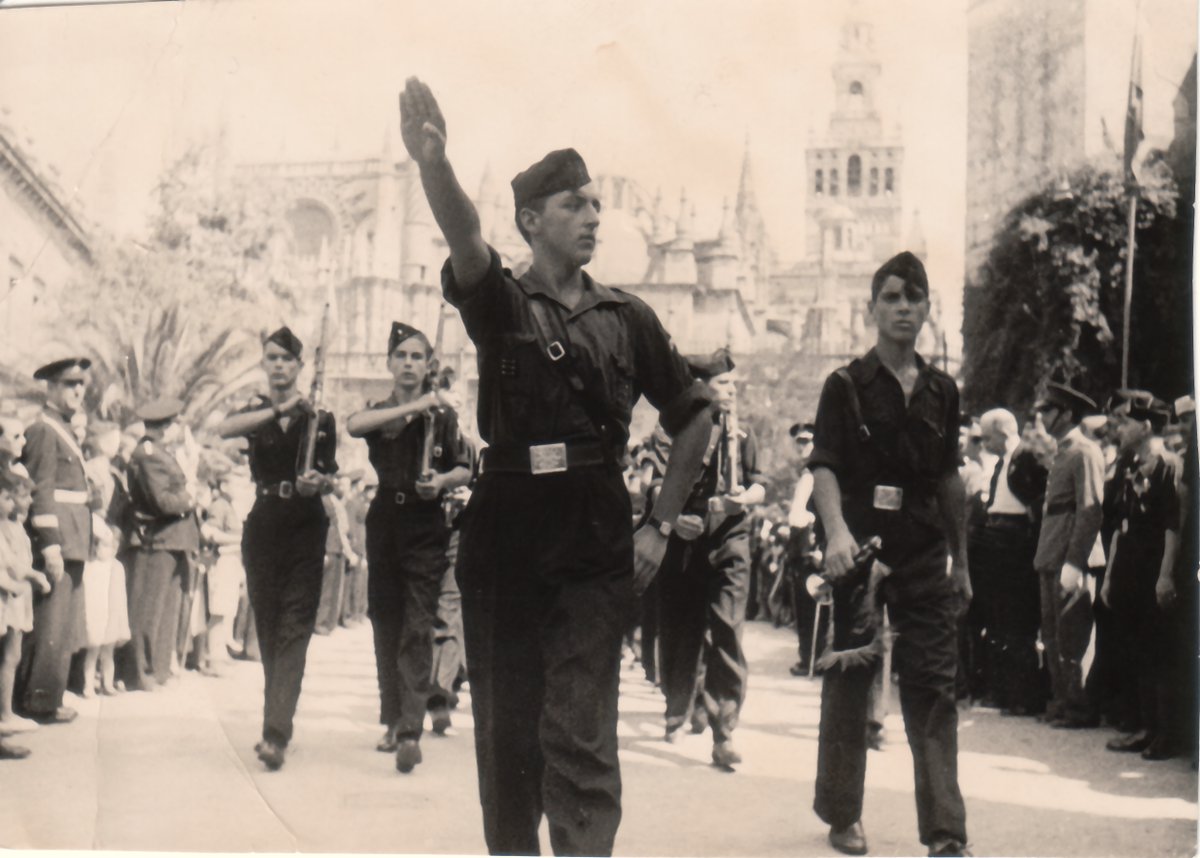 civil_spanish's tweet photo. #Civil unrest grew after the #Spanish elections, some people (historians among) call this period "Undeclared War", #OTD a gang of #Falangists attacked a group of workers and their families in #Granada. PD: The guy in the photo is not searching for a #cab. https://t.co/2imfflRasv