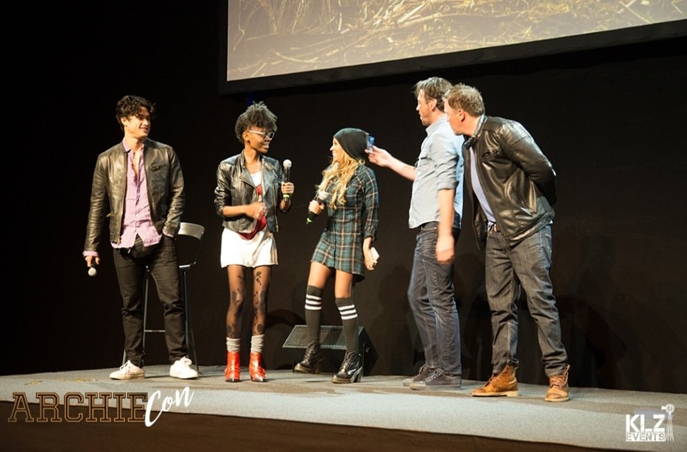 KLZ_Events's tweet photo. We are so proud of all the events we did in our 11 years with the company. Some of them were more complicate than others but we have very good memories. Thanks for all the support you gave us, you are giving and you will give 😊
In the photo, the opening of #ArchieCon 2018 https://t.co/sCCmC595ky