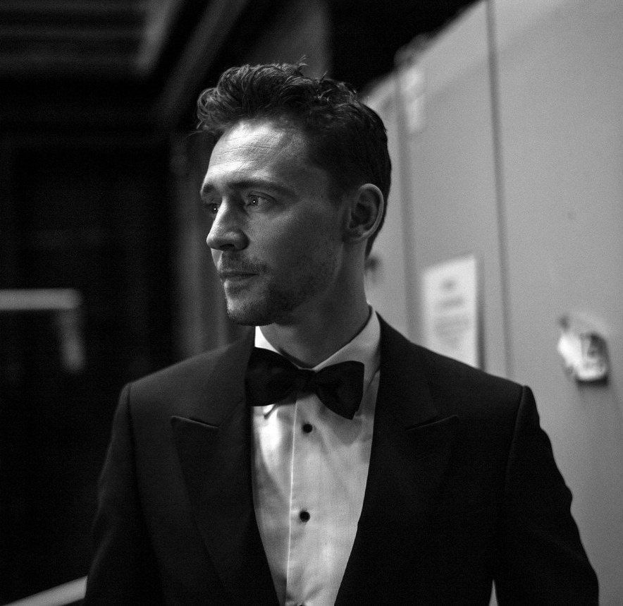 HiddlestonSpam's tweet photo. Good morning all! Happy Monday! We’re a bit moody at the beginning of the week so we thought of a bit of #BlackandWhiteHiddles for today.

Let’s start: https://t.co/LUNNVdslhn