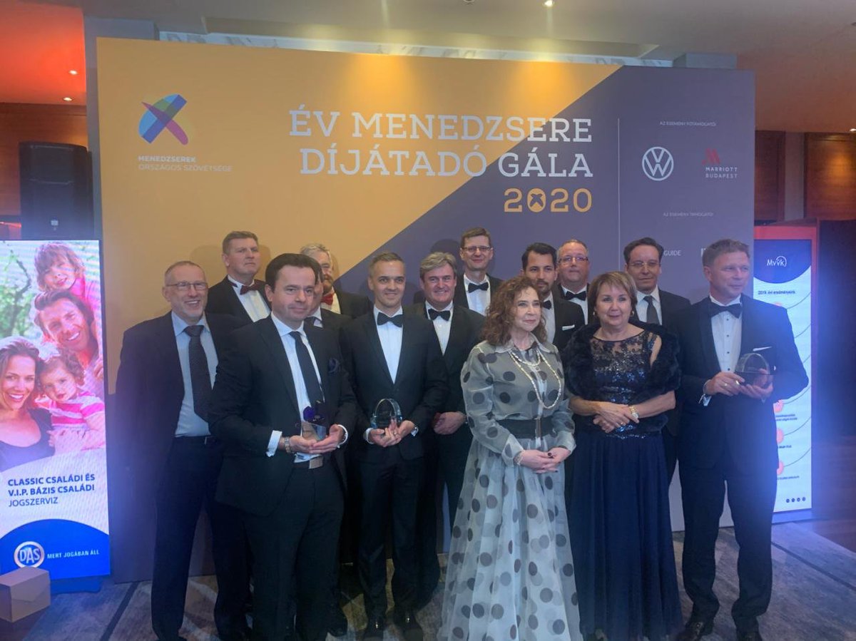 neckermannhu's tweet photo. 🎉🎉🎉 Büszkén jelentjük be, hogy a 26. Év Menedzsere Díjátadó Gálán az Év Női Menedzsere 2019 Díj kitüntetettje Dr. Békefi Veronika!
Gratulálunk Vera!👏👏👏 https://t.co/gry8BVk3Sx