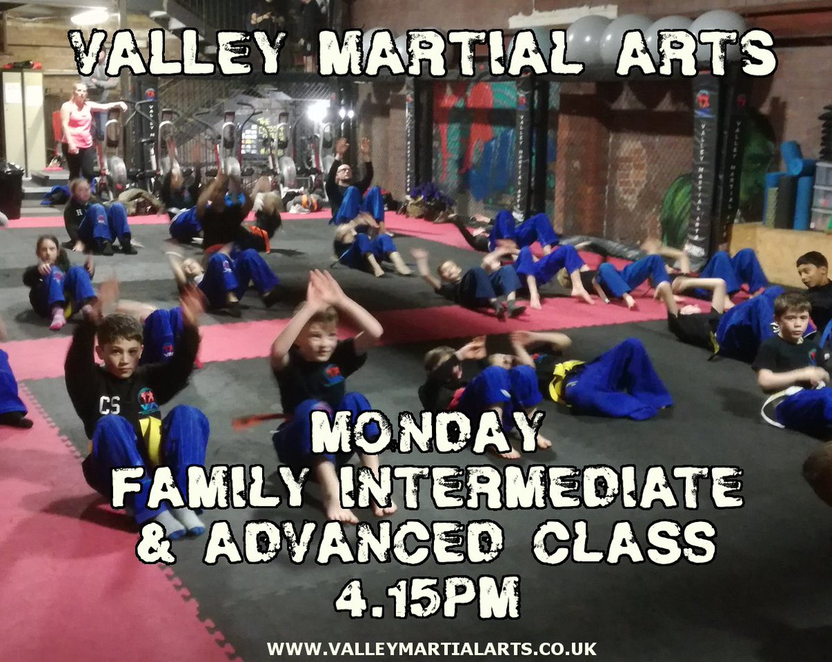 VMAClitheroe's tweet image. Todays Family Classes
Int &amp;amp; Adv - 4.15pm
#martialarts #families #traintogether #fun #positive #clitheroe #ribblevalley #encouraging #bullyproof #selfdefence #fitness #confidence #selfcontrol #friendly #welcoming #learn #develop #lifeskills #valleymartialarts