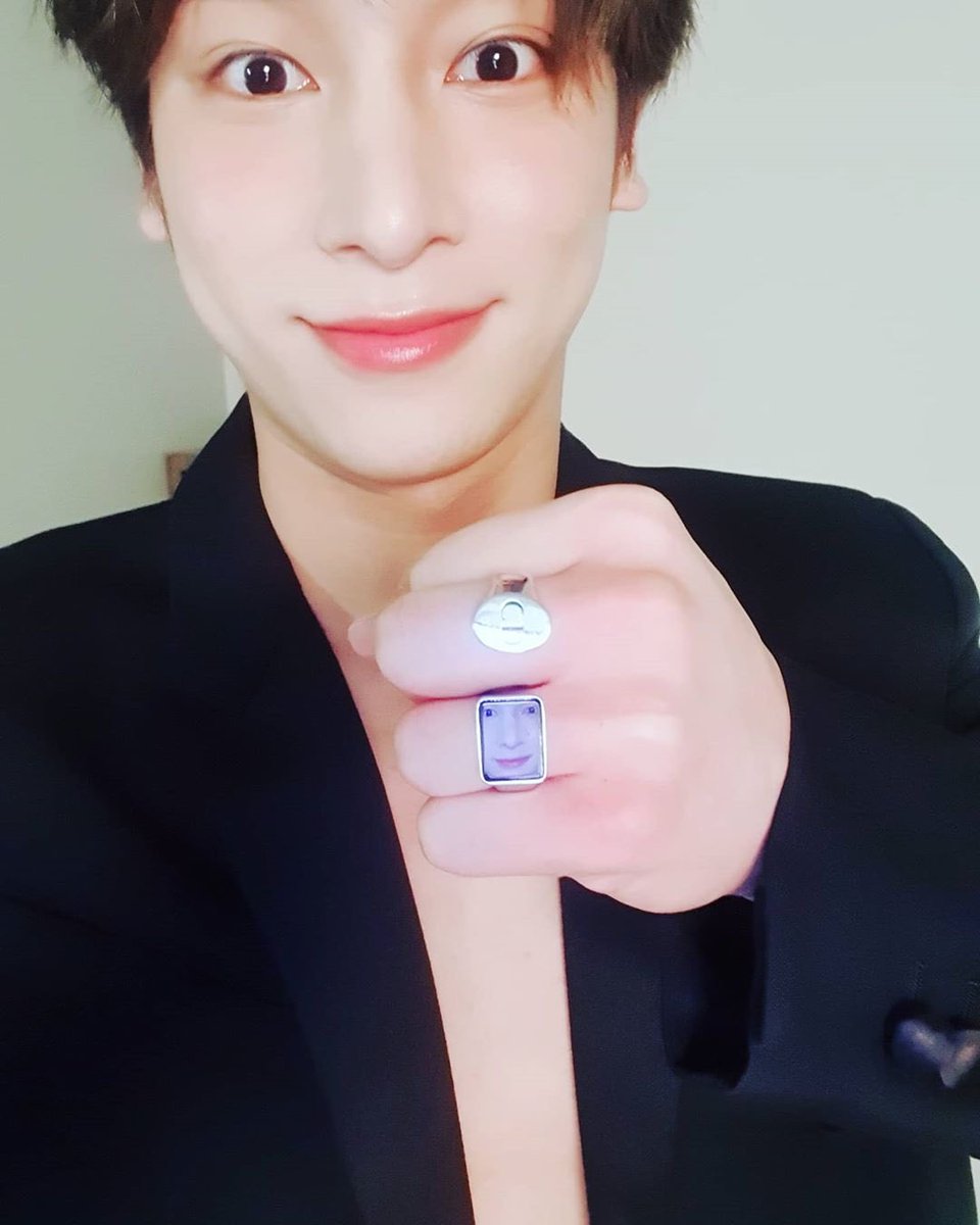 minusbongsu's tweet photo. 아시⃫발⃫ 어이업어서 두번저장함ㅋㅋㅋㅋㅋㅋㅋㅋㅋㅋ
이건 머선어플이노 https://t.co/ojPod7GT2Y