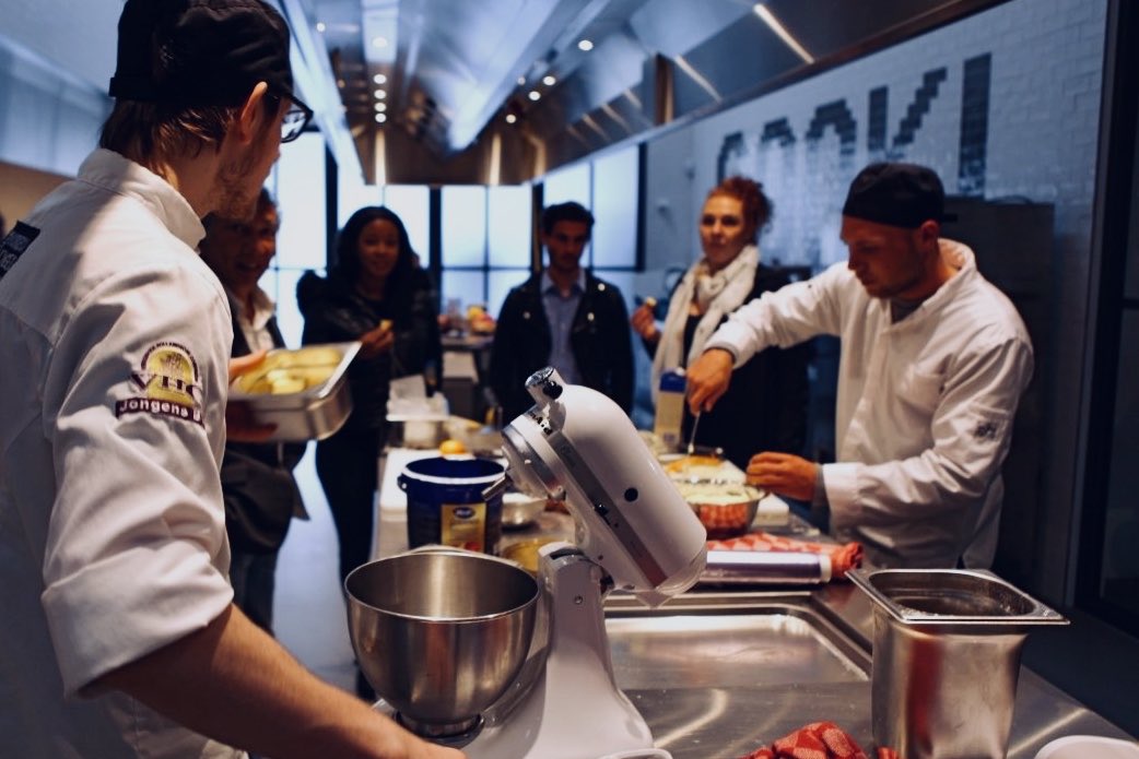 🧑‍🍳 Of u zich nog steeds kunt aanmelden voor de Masterclass van <a href="/VHCActiFoodBV/">VHC ActiFood B.V.</a> van komende woensdag? Jazeker, er zijn nog een aantal plekken beschikbaar! Er geldt een maximum van 2 personen per sponsor en aanmelden kan door te mailen naar sales@cambuur.nl.

Graag tot woensdag!