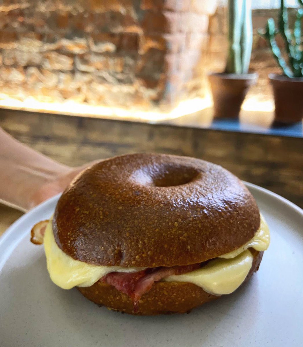 justbetweenfri2's tweet image. Smoked ham and cheese...
.
.
.
#lunchwin