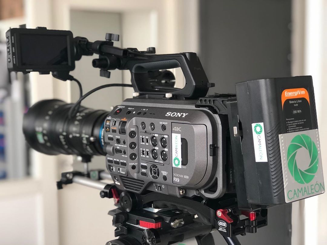 Ceproma's tweet photo. ¡Deseamos que os dé muchas alegrías!, estamos deseando ver qué saben hacer vuestros clientes con ella :)

#Sony #FX9 #ProductosdeCine #MaterialAudiovisual
https://t.co/EVEIiE8RfR https://t.co/FpWPMrBEXV