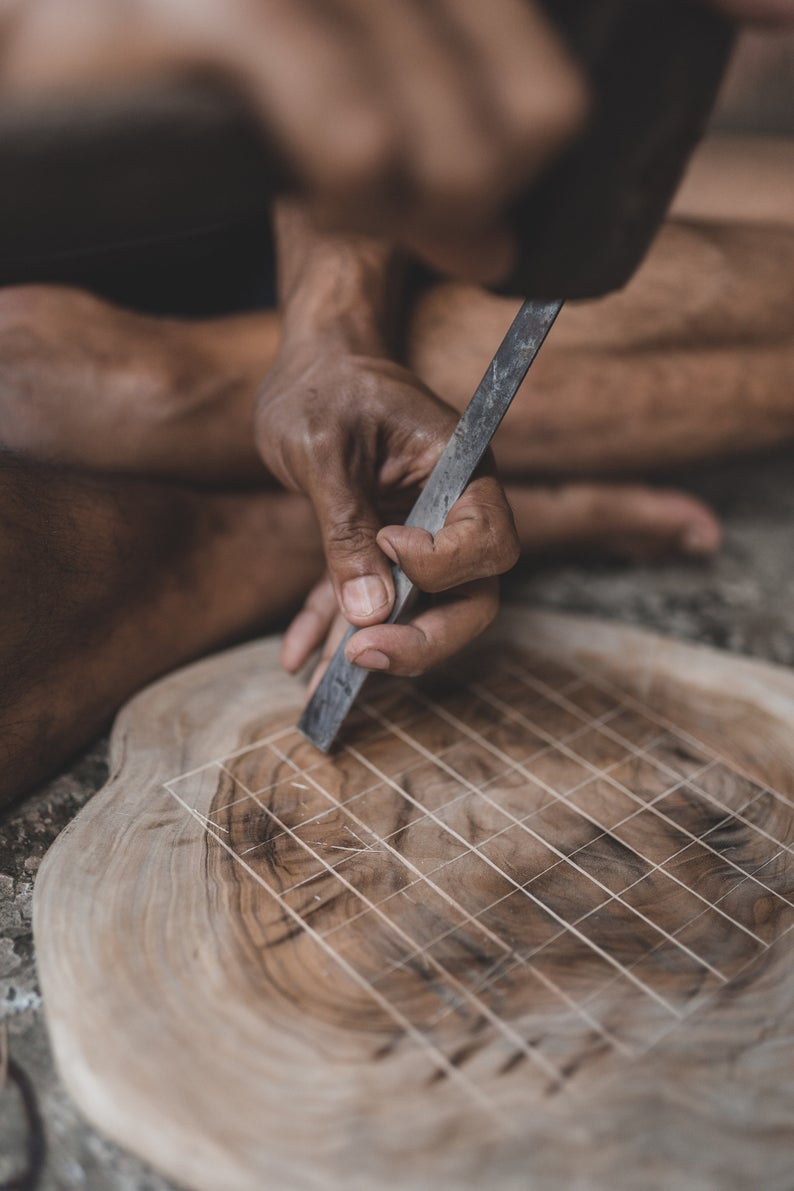 WorldOfGo's tweet photo. Often when we talk about Go, we discuss Achievements, Strategy, Neural Networks and Artificial Intelligence... and we forget that at the core - it's just a piece of wood and some stones. This set from Indonesia sends us back to the roots.

$107: https://t.co/3Ub6YrAOUw https://t.co/9LIyIXpRIO