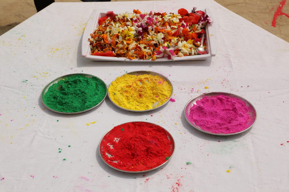 JmsEnglish's tweet photo. JMS ENGLISH ACADEMY
#Happy_Holi.
#lots_of_fun
#play_save_or_colourful_holi
#JMS_FAMILY🙏🙏 https://t.co/CQLvjQKXrd