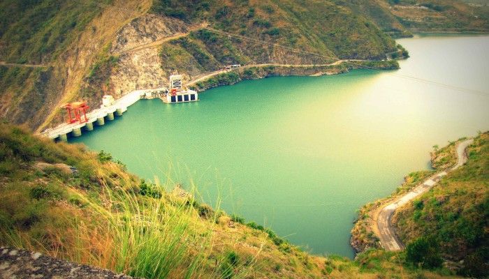 TravelinedCo's tweet photo. Chamera Lake Himachal Pradesh: Tranquillity is just a by-product of visiting Chamera Lake, as the tourists rave about how they can't get enough of the beauty. The lake and the dam are complementary to each other and add to the view. #beautifulindia #travelphotography #chamba https://t.co/G5QtwLjH56