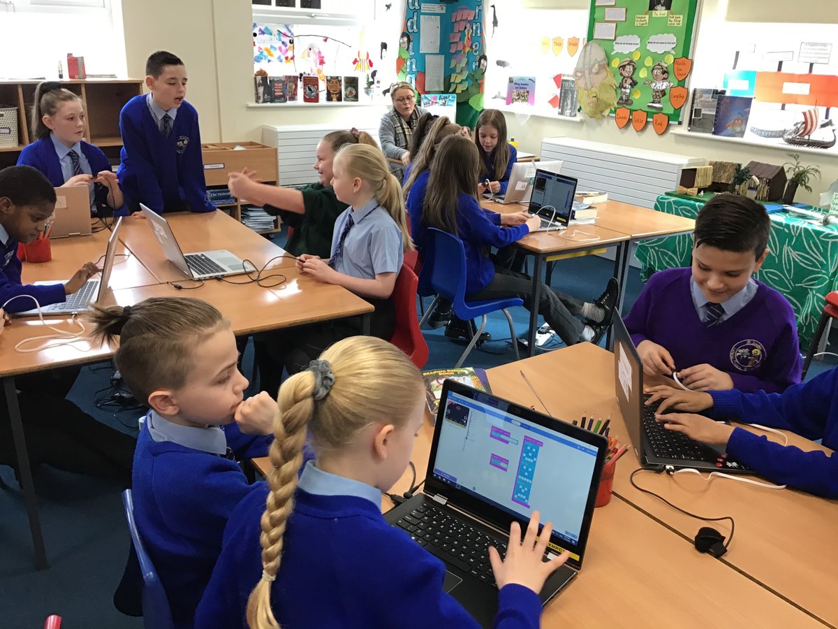 SJPSRed's tweet image. #BritishScienceWeek2020 Some of our Year 5 children are working with Computer Xplorers Manchester this morning. They are using a BBC micro:bit  which is a hand held computer. They are enhancing their problem solving and teamwork skills. #techpioneers #Science #Computing #STEM