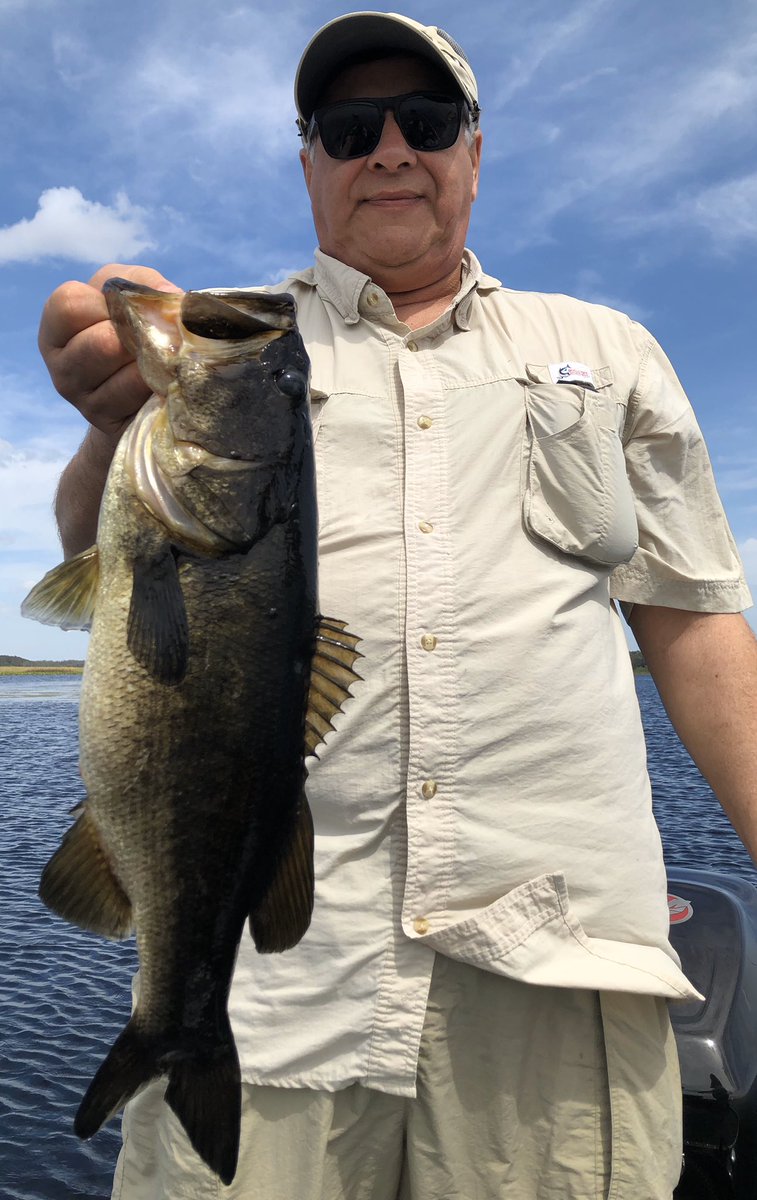 Art and his wife Sue day 2 double fisting Toho Fatties!

#florida #fish #fishing #lake #bass #guides #bassfishing #floridafishing  #tightlines  #catchandrelease #trophy #largemouthbass #largemouth #freshwaterfishing #bigbass #orlandobassguide #floridabass floridabassadventures.com