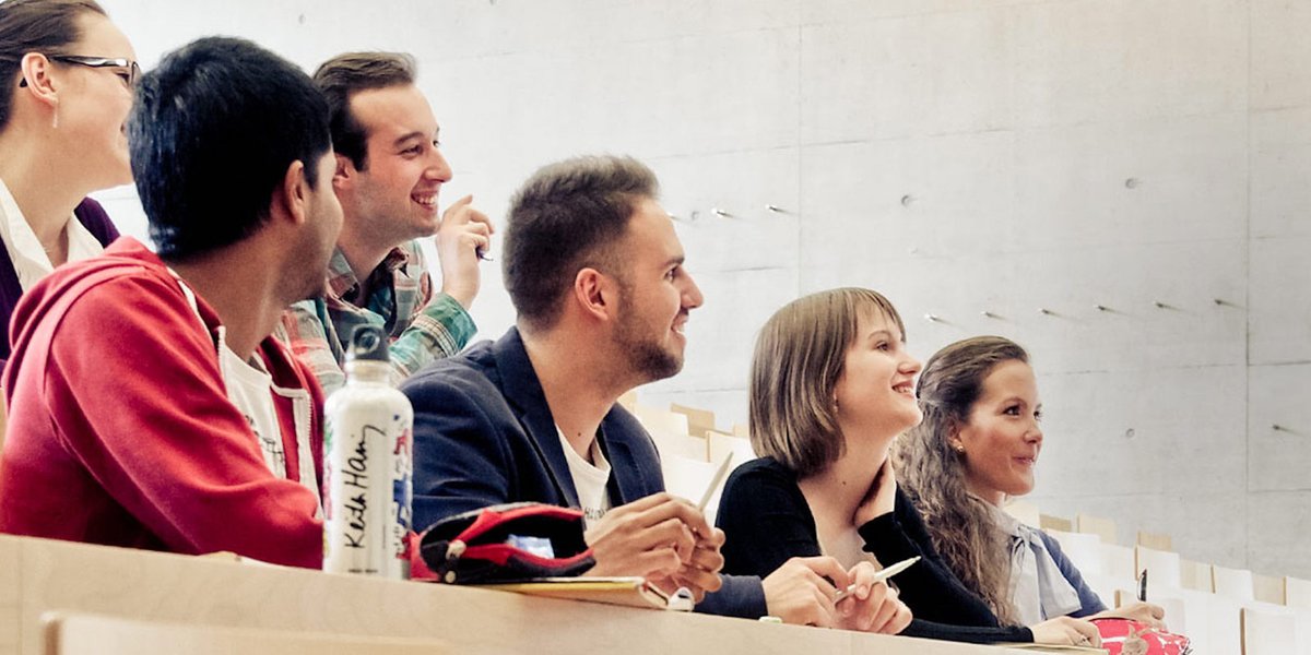 lettresunifr's tweet image. Haben Sie vor, einen Masterstudiengang zu absolvieren? Vom 23. - 27. März 2020 öffnet die Philosophische Fakultät der @unifr ihre Türen. Wir freuen uns, Sie bei uns begrüssen zu dürfen.
buff.ly/2xohIrp
#masterdays #studium #lettresunifr