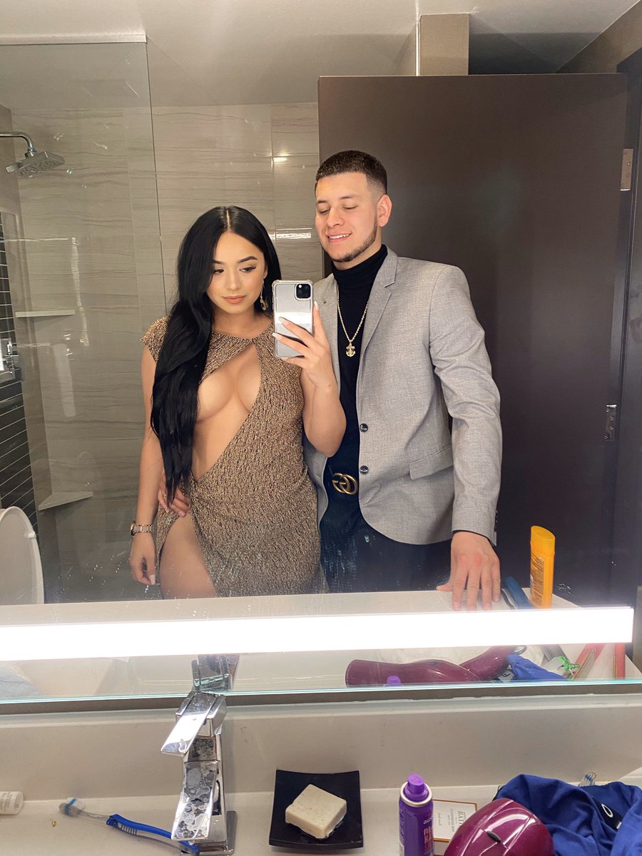 littlepepesut's tweet image. We rarely dress up since our babygirl but we loved doing it for Vegas♥️