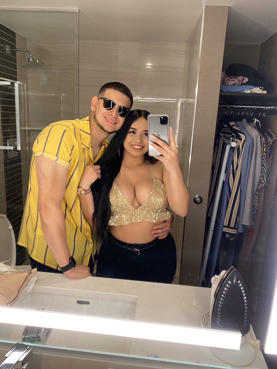 littlepepesut's tweet image. We rarely dress up since our babygirl but we loved doing it for Vegas♥️