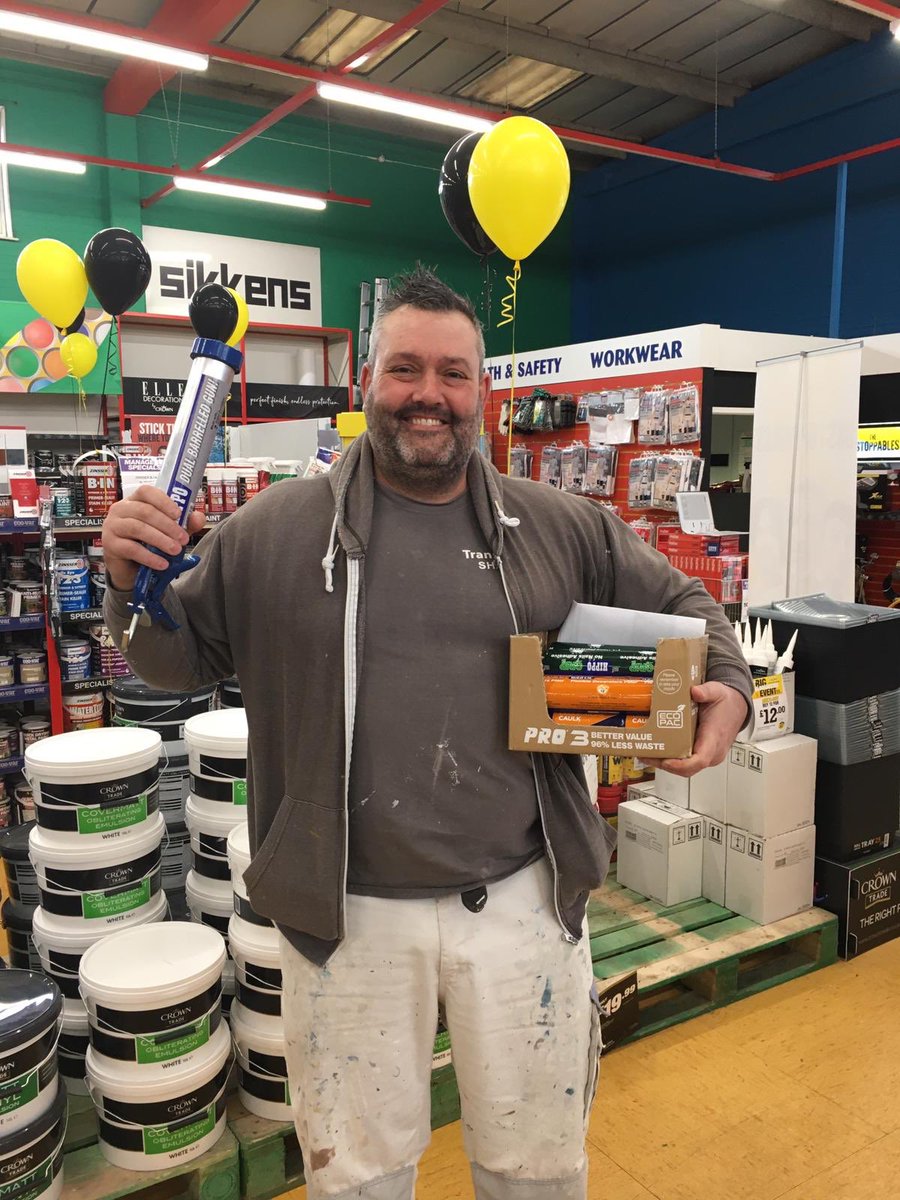 Congratulations to Shane who chose sausages for breakfast this morning <a href="/CrownDecorators/">Crown Decorating</a> in Lincoln. A smart move for both his pocket and our environment 👏 #GrabYourSausage