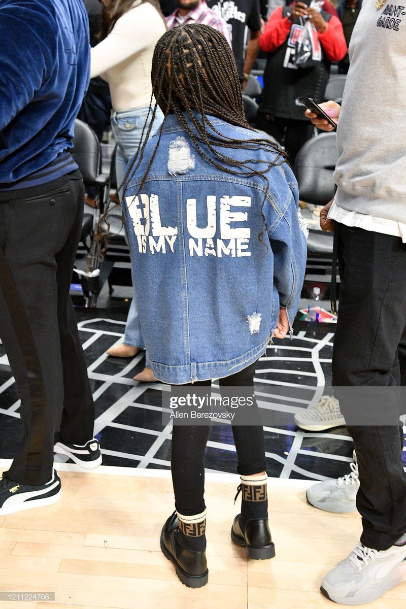 Madame_Shonsan's tweet photo. Are you following the #ShonisaniBraid page on IG yet? Today we’re doing #braidspiration and we’re obsessed with Blue Ivy’s new do! 😻🔥👑
Click here to see more : https://t.co/nLDIPAqaMY
#ShonisaniBraidGang #MondayMotivation
#GirlTalkZA https://t.co/k3xS2k40wq