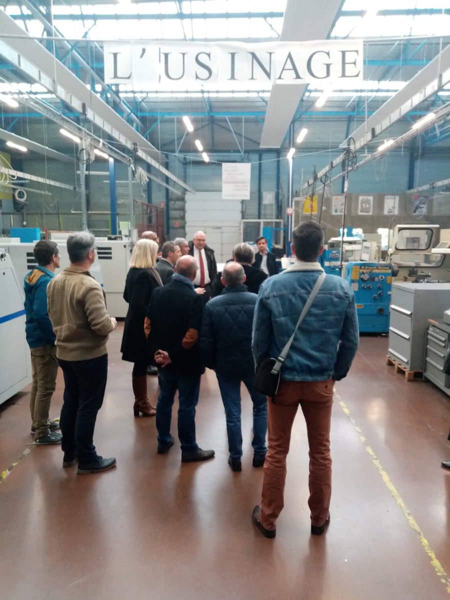 afkir45009's tweet photo. Formation usinage à Montargis, visite du plateau technique à Château blanc . Les employeurs, @poleemploi_RCVL, les partenaires et la région Centre val de Loire mobilisés pour le développement de compétences des demandeurs d'emploi. @FOSSOYEUXSANNI1 @Cath45RENAUD @patrick_boissy https://t.co/xWrDyyJAIc