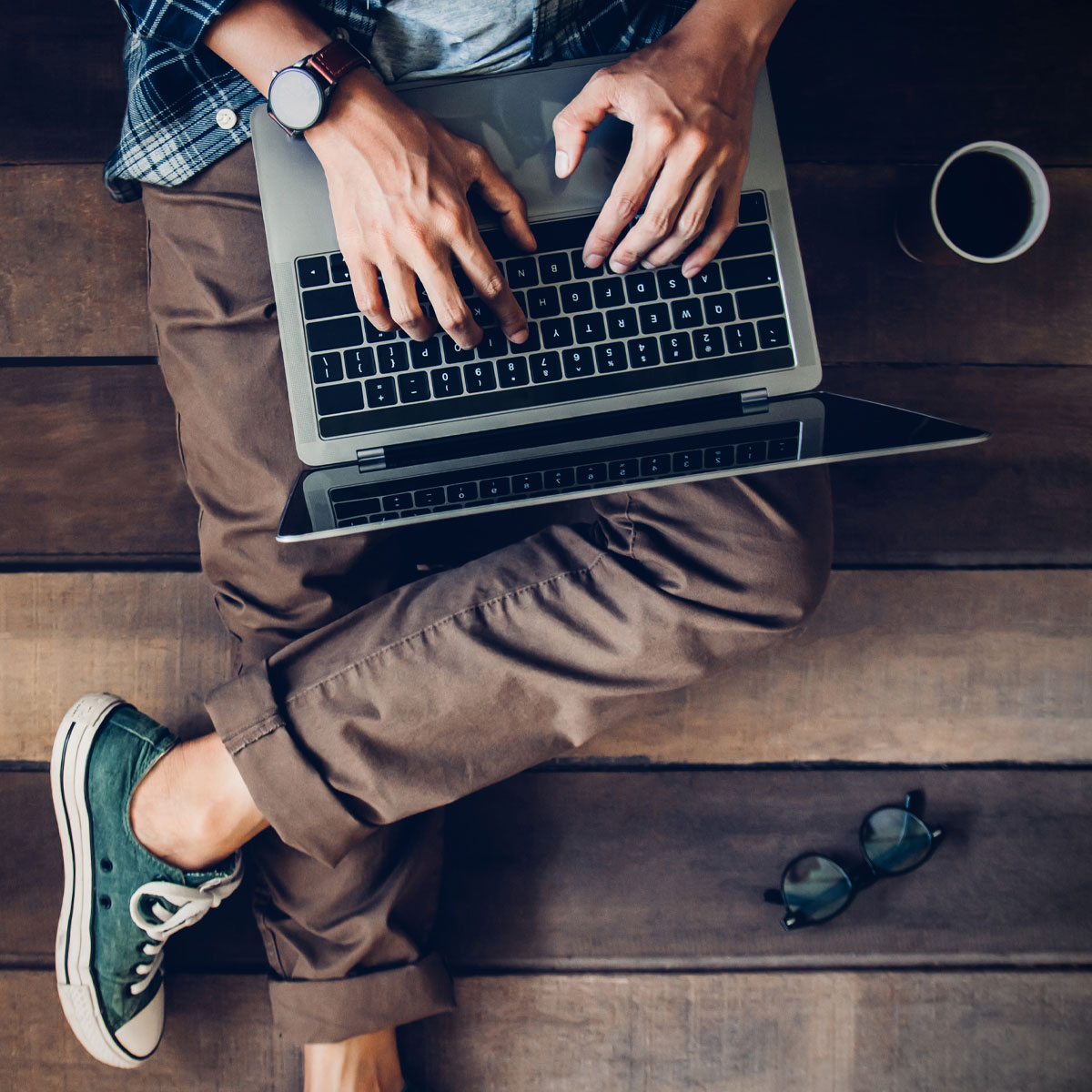 upsu's tweet image. Don&apos;t fall into the traps and become a victim of fraud. As part of how we support you, we&apos;ve arranged for @santanderuk to come in and share key tips on avoiding scams and staying safe online.

Find out more: loom.ly/Eq_dMNg

#SUsupport #SUempower #SUwellbeing #tips