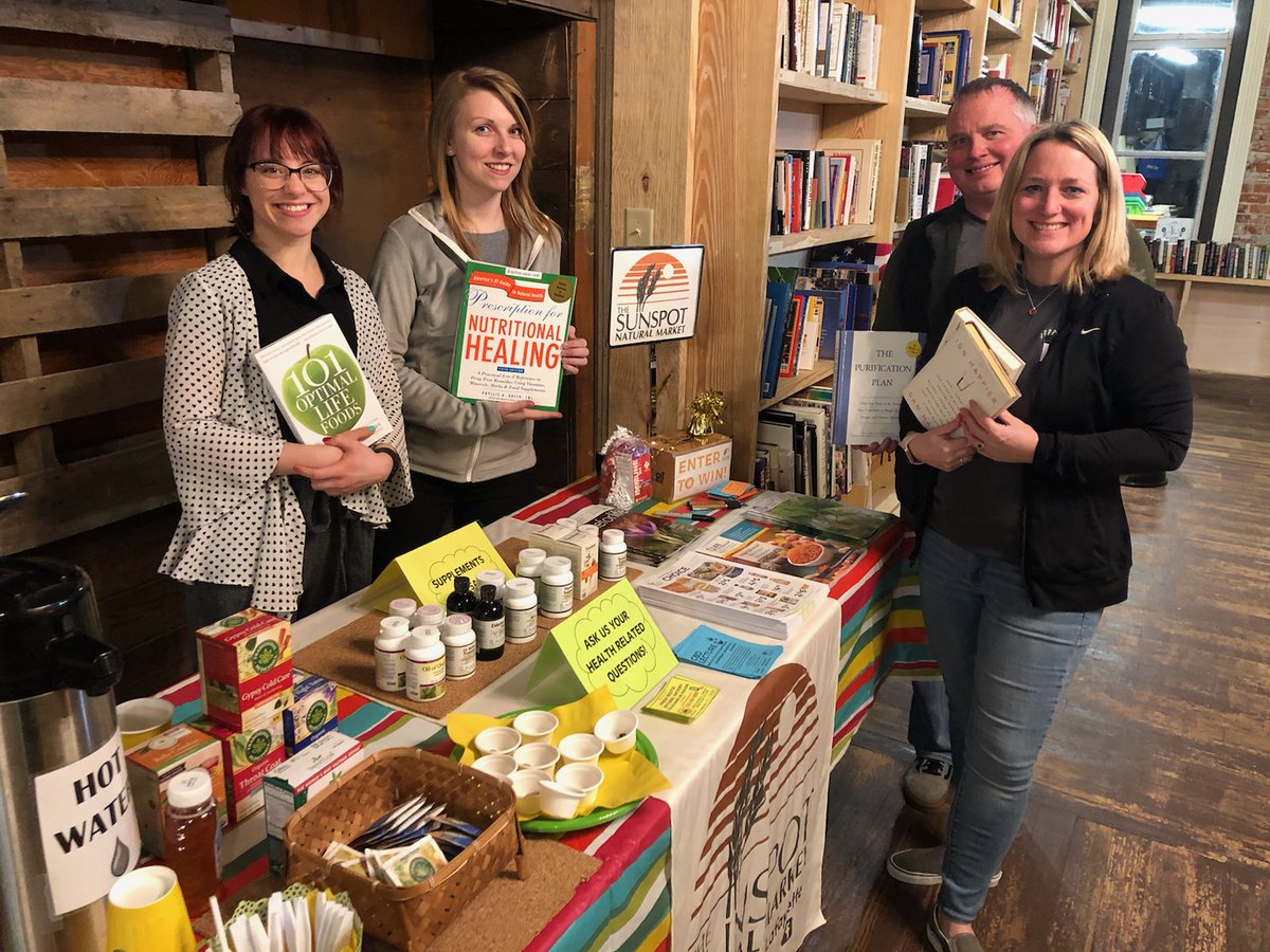 DowntownKokomo's tweet photo. What a great #FirstFriday last week! Thank you to all the awesome health and wellness experts who shared knowledge, tips, tricks and products to help us lead healthier lives!
#GreaterKokomo #DowntownKokomo #HealthyCommunity https://t.co/0bD7cRTsgn
