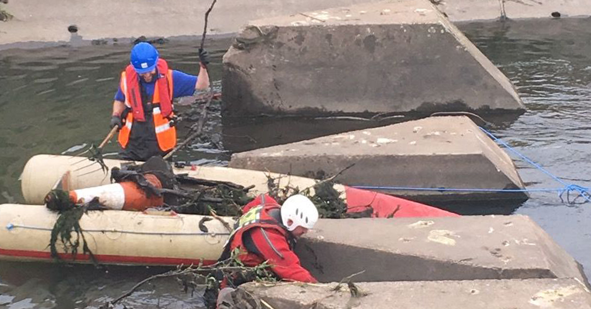 Project Spotlight: We were contracted by the #EA to clear debris from a dragon’s teeth flow device, which also had a substantial build-up of silt. View full project news here >stonbury.com/our-work/debri… #stonbury #waterindustry #waterenvironment #refurbishment #maintenance
Read Less