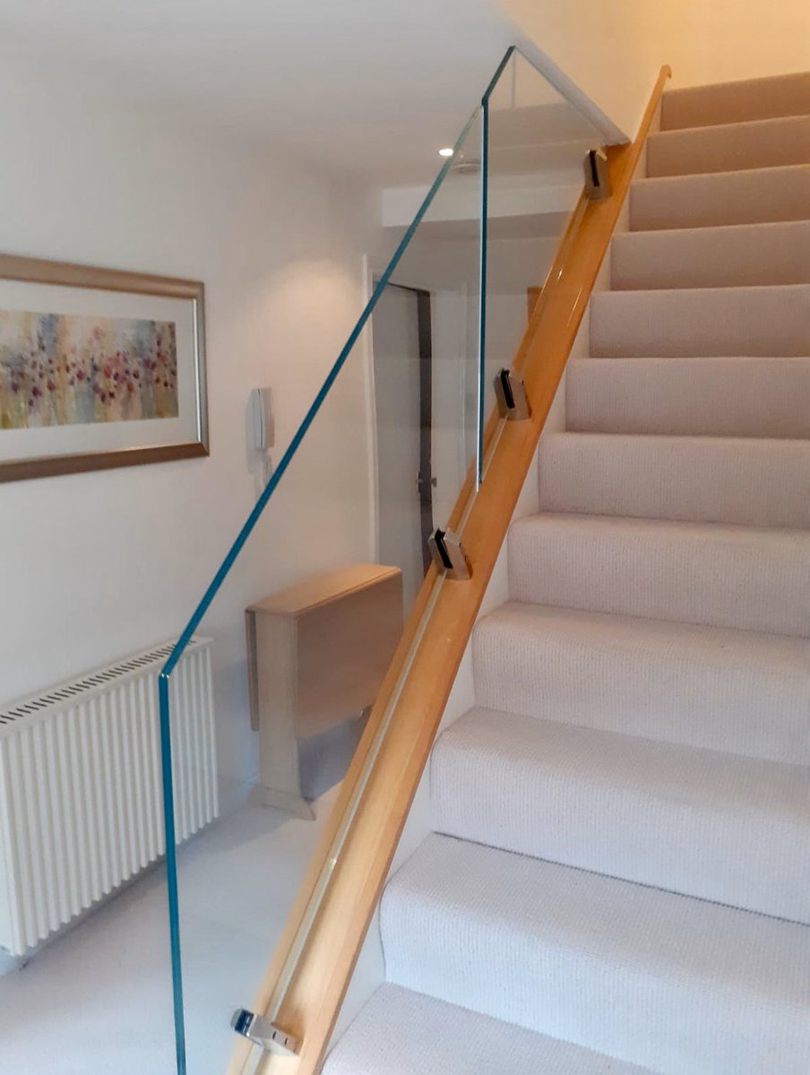 Did you get your steps in this weekend? 🤔 

Our Customer did after we completed this new #Glass #Balustrade system. 

Contact us to discuss further: conceptlivingconstruction.co.uk

#Staircase #HomeImprovements #TimberFrames #Glass #Building #MotivationalMonday #Stockport #Cheshire