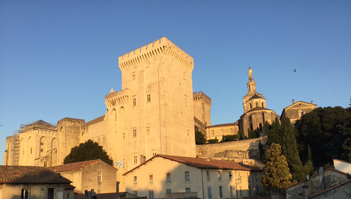 claireparisjazz's tweet photo. 📣📣
9 mars 1309 le pape #ClementV s’installe à #Avignon #Papauté #PalaisDesPapes #NotreDameDesDoms #SaintSiege
#Chrétienté #AlteraRoma #catholique #Chrétiens #Avignoun #Vaucluse #Provence #Prouvènço https://t.co/T6CleHEUE2