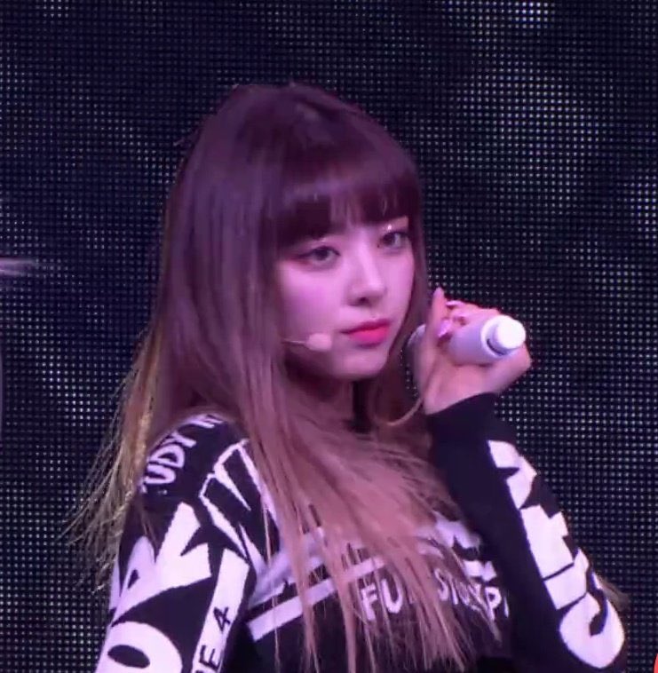 น้องยูนากับผมหน้าม้า!😭
#ITZY_Wannabe #ITZY_ITzME #YUNA