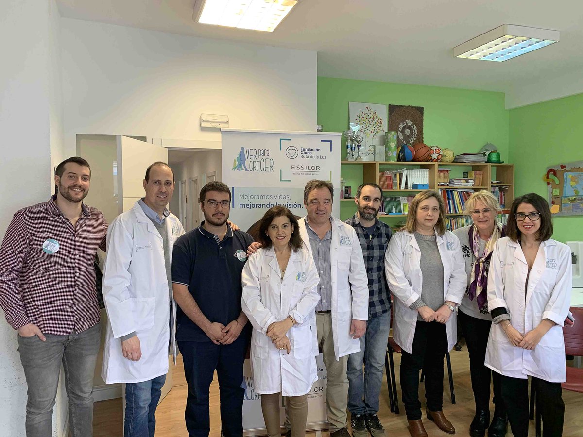Gran éxito en nuestro primer evento de VpC de Madrid Suroeste 2020 🤓 Gracias a todos los #opticos y a @CaixaProinfancia, <a href="/essilor/">Dymensiou</a> y @RedesSociedadCooperativa que hicieron este proyecto posible 💙

bit.ly/2VYP8Hw