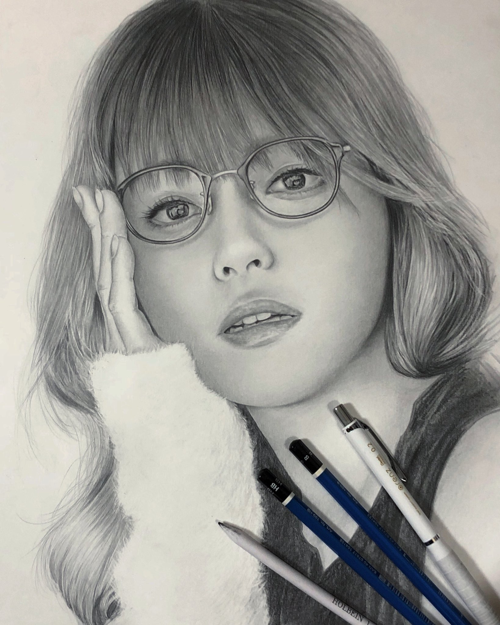 鉛筆画 深田恭子さんA3 深田恭子さんの鉛筆画完成しました😊 如何でしょうか❓ 宜しく