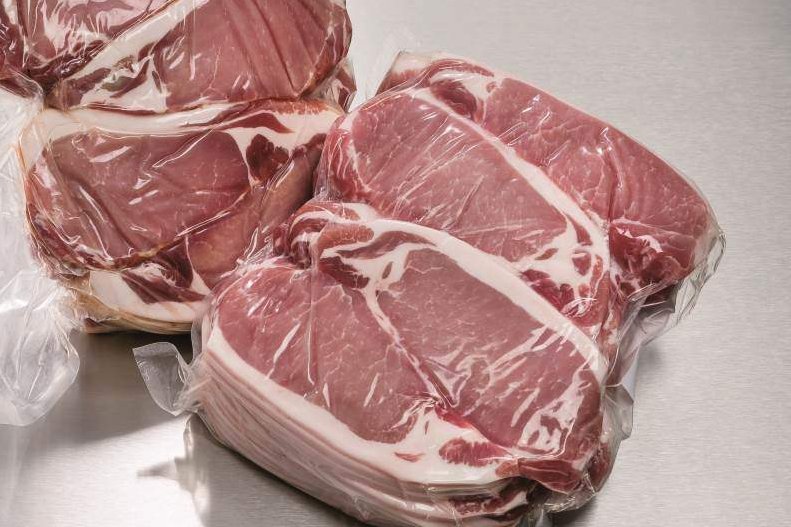JBucklandFoods's tweet photo. The smell of bacon sizzling away is just one of those cooking smells even veggies love! If you love the taste of bacon, then this really is the one to go for! Dry Cured bacon. Only £11.50 per 5Ib pack https://t.co/nCXa1M4Moq
