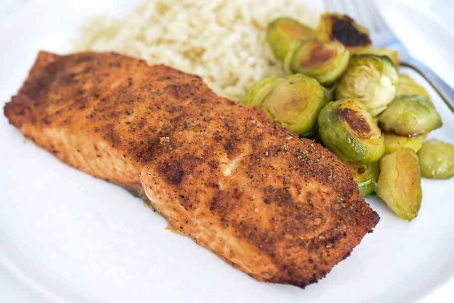 Domestic_Dee's tweet photo. Air Fryer Salmon https://t.co/R7HGtbptzu https://t.co/GmoVs6zUwl