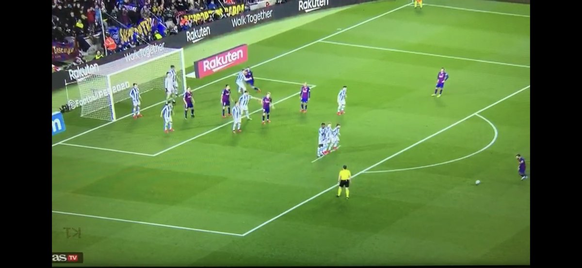 大矢 峻 בטוויטר ソシエダのメッシのフリーキックに対する壁の作り方が面白すぎるぜよ