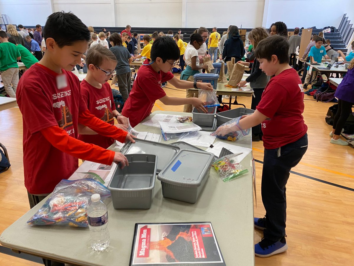 So proud of Team Magma for their awesome teamwork and creativity at the STEM K'Nex Challenge on Friday. Always winners to me! <a href="/esasdeled/">ESASDELED</a>