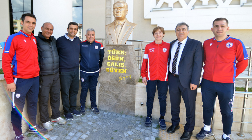 🥇Sınıf 1.'si
🥇Okul 1.'si
🥇İlçe 1.'si
🥇İzmir 7.'si
🥇Türkiye 28.'si

altinordu.org.tr/Haber/7452-1/H…