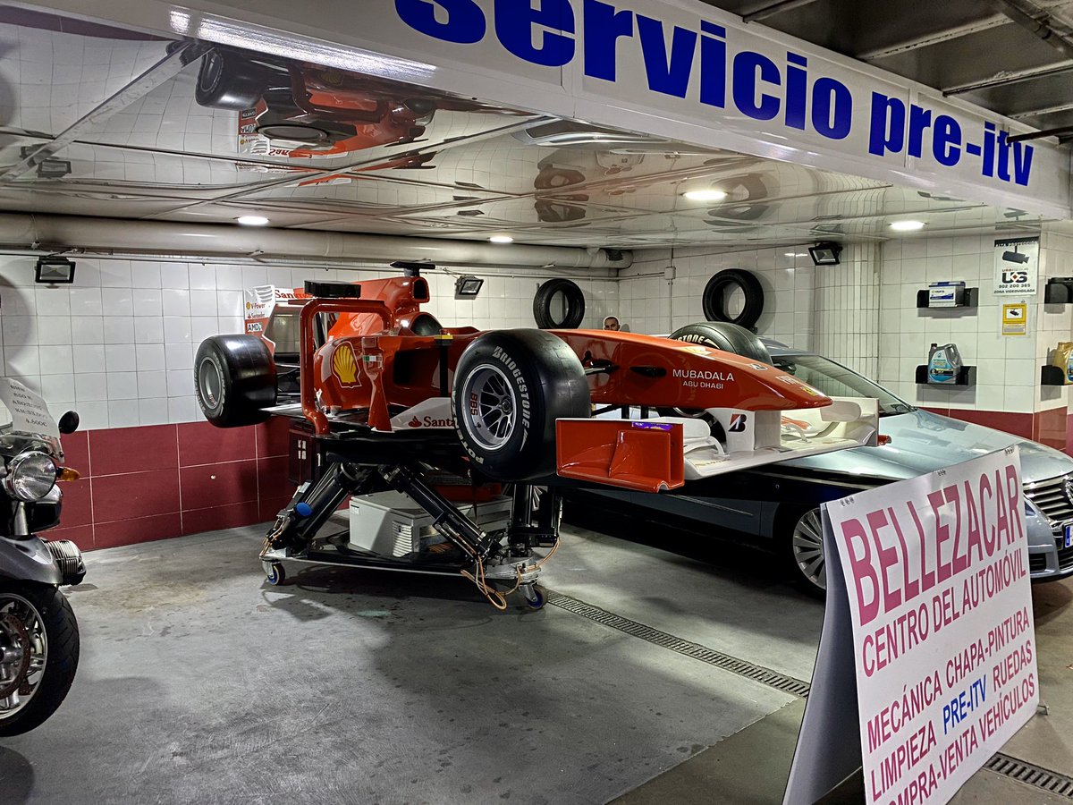 Mira <a href="/VirutasF1/">Virutas de Goma™</a> en el parking del C.C. Santa Mónica de Rivas Vaciamadrid