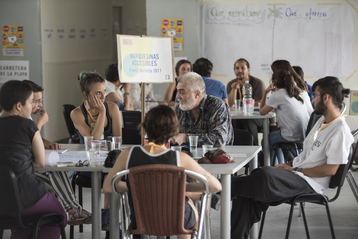 medialabMM's tweet image. ¡Nuevo espacio de reflexión en torno a la Educación y los Laboratorios Ciudadanos!

Mañana presentamos #DarnosAire, un espacio de exploración colectiva para pensar la escuela a partir de textos seleccionados.

↠ Más info: medialab-prado.es/actividades/da…