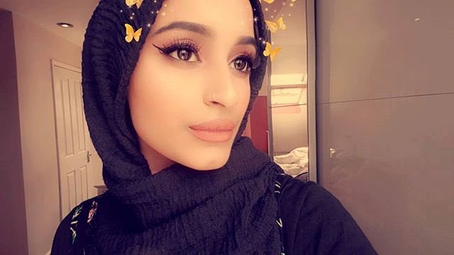 lady_hijabi's tweet photo. Like and Retweet if you think I’m pretty https://t.co/xIysrnUbyz