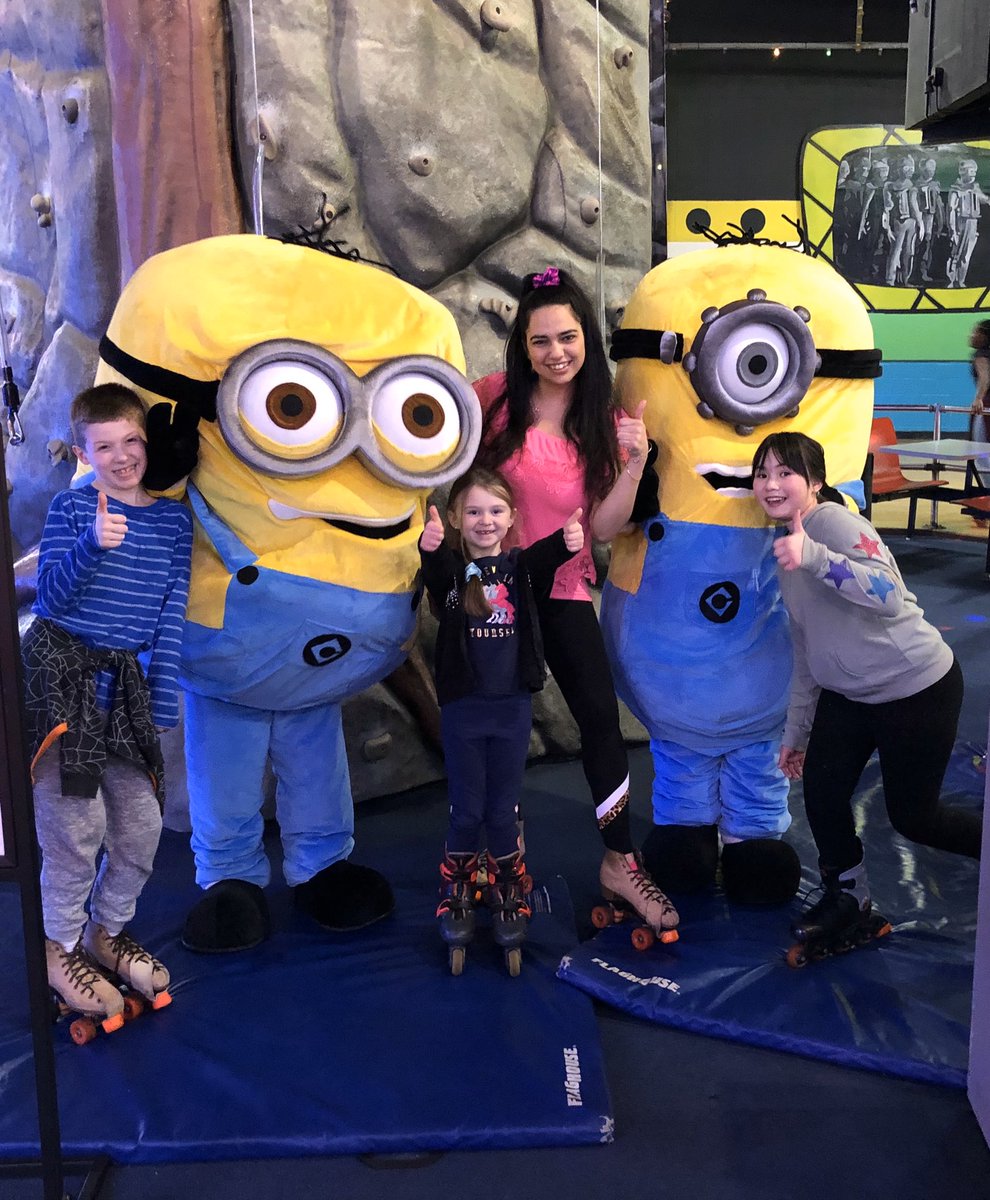 CommunityComets's tweet photo. What a great night it was at United Skates! Congrats to Ms. A on winning a teacher appreciation party for the school! https://t.co/lGLAPb0zwh