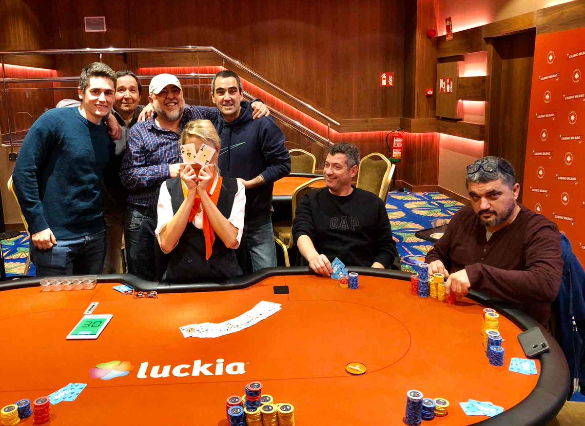 Mesa final del Súper Sábado, donde tuvimos 51 entradas totales. Ahí, ahí ¡practicando para el #LÑPBilbao! 💥