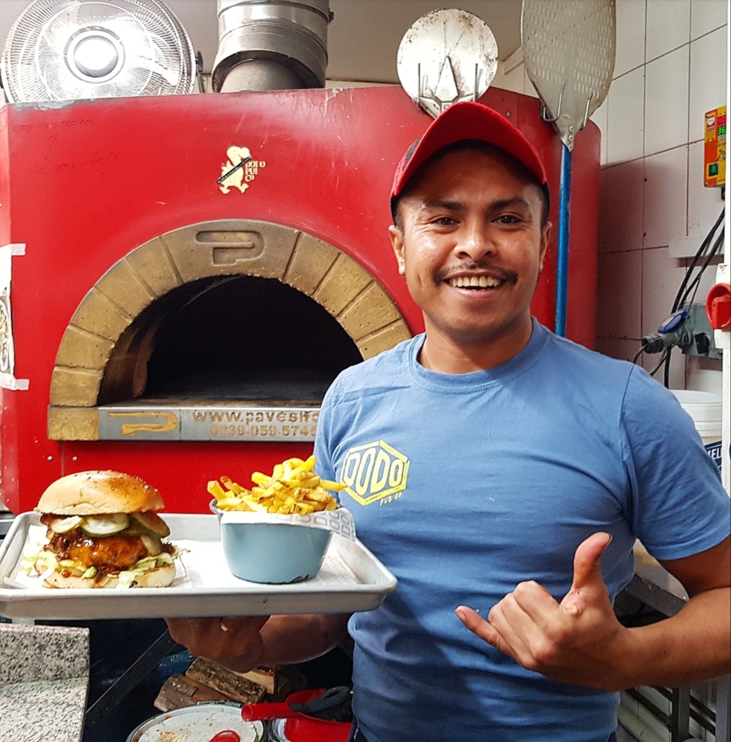 The Rickety Press (@ricketypress) on Twitter photo When your insanely photogenic chef outshines even the Dodo Burger... ππΈπ
#burgermonday #teamdiogo #staffpic #oxford #oxfordshire When your insanely photogenic chef outshines even the Dodo Burger... ππΈπ
#burgermonday #teamdiogo #staffpic #oxford #oxfordshire