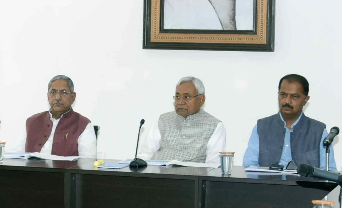 nkishoreyadav's tweet photo. बिहार राज्य पुल निर्माण निगम एवं बिहार राज्य पथ विकास निगम के विभिन्न परियोजनाओं की समीक्षा बैठक में माननीय मुख्यमंत्री श्री नीतीश कुमार जी के साथ|
#Bihar #BRPNN #BSRCD https://t.co/vSgN6x8YZD