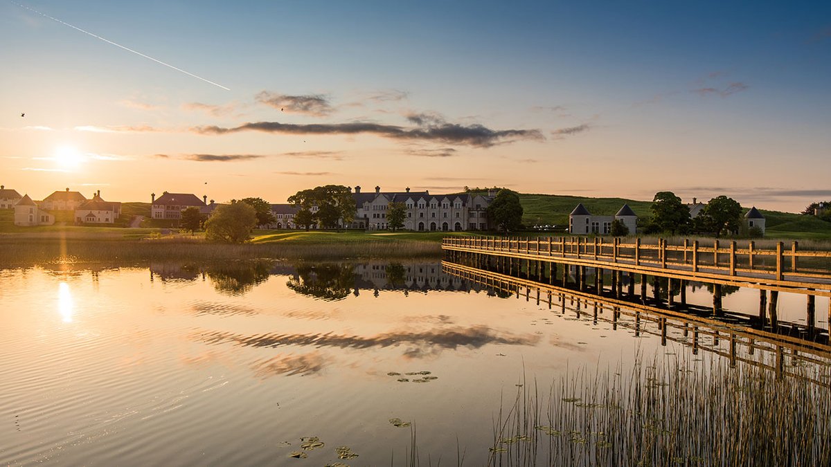 YGTRory's tweet photo. Remember the stunning @LoughErneGolf from @4golfonline's vlogs with @yourgolftravel?

Yep...it really is that beautiful. 

Yep...5* resort.

Annnnnd yep...you can do 1 Night + 2 Rounds of Golf there from £110. 😶😐😧😮😯😲😵🤯

#BasicallyTheft #MegaDeal

https://t.co/JCoit3L1nk https://t.co/8tXuwTAojA