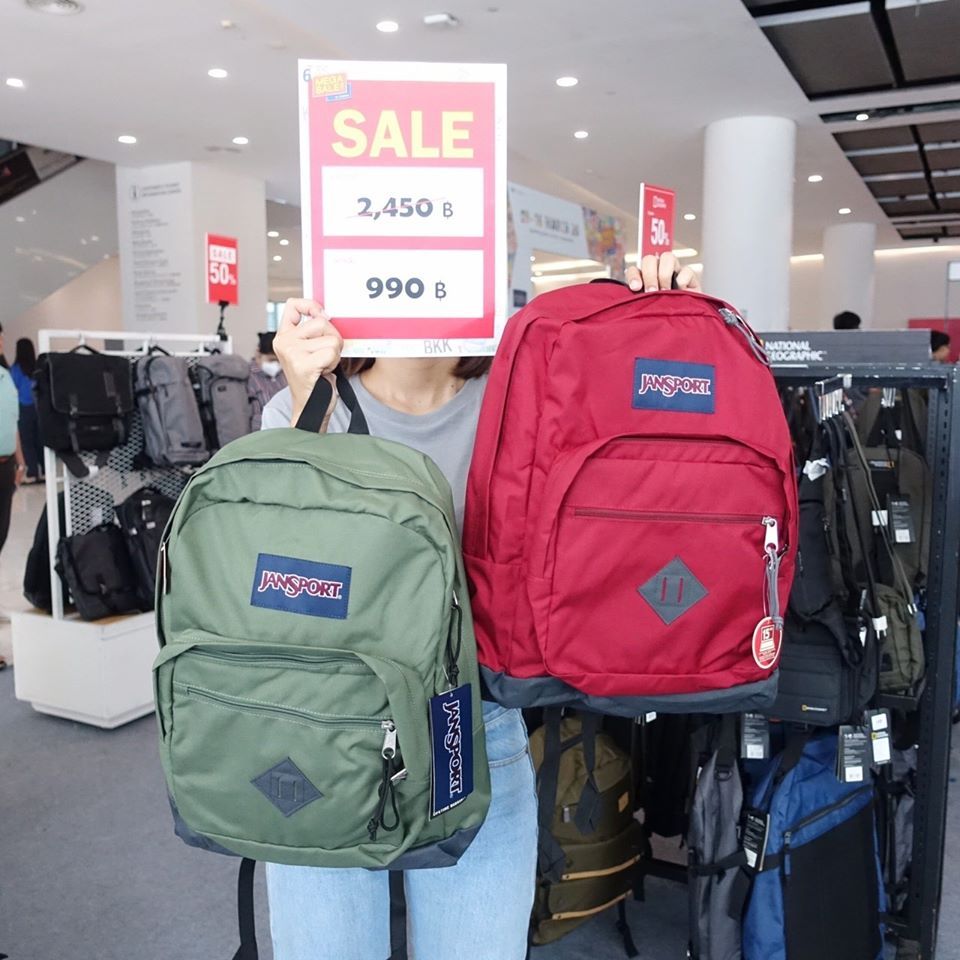 salehere1's tweet photo. 📣 กระเป๋าแบรนด์ดัง ลดสูงสุด 80% ไม่ว่าจะเป็น Polo World, Bonny, Victorinox, Calvin Klein, Guess , Manhattan Portage, Lafuma, National Geographic และอื่นๆอีกเพียบ!
📍 ที่ The EmQuartier (โซน Quartier Gallery ชั้น M) >> https://t.co/GZCeDF0U14
#SaleHere #TheTravelStore https://t.co/wmXXkr6vQA