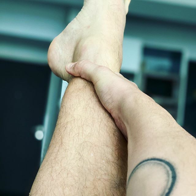 Laundry day, what can I say? Don’t let go. #marchmatness2020 #rockerwithopenlegs ift.tt/3cJqpg8