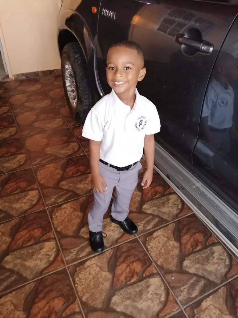 11ANYWAY11's tweet photo. DIOS TE BENDIGA HIJO 1er dia de escuela #privada #kinder 📚📓✏️🏢 te amo mi rey muchas bendiciones https://t.co/SoydK5DiGd