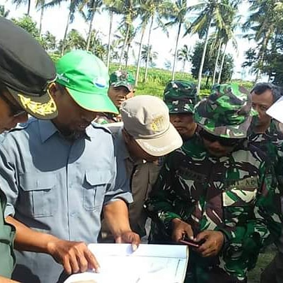 SetroJenar1's tweet photo. 1. mengira sertivikasi tanah via PTSL bagi konflik agraria #Urutsewu itu menyelesaikan masalah; dalah bodoh, faktanya di lapangan sarat masalah n muncul resistensi petani https://t.co/mOjF5qbmQQ