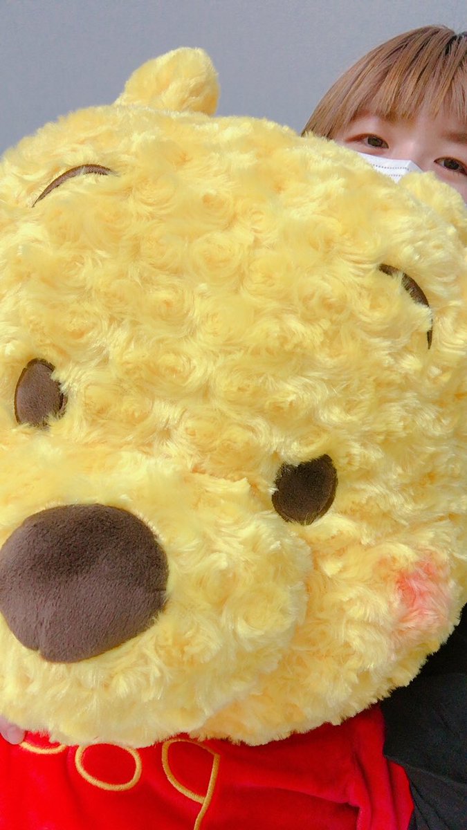 bisc0maki's tweet photo. #ABG2020  リハでした🩰
今日は公演の演目「くるみ割り人形」を見る勉強会‼︎
自分が踊る演目とかストーリーが落とし込まれて楽しい応援上演会でした(多分応援上演会ではない。)。
ネズミかわいかった🐀

ちなみに写真は今日の稽古場にいましたプー社長です。

チケット予約開始はまもなく22:00より✨ https://t.co/wyCD0mENc5