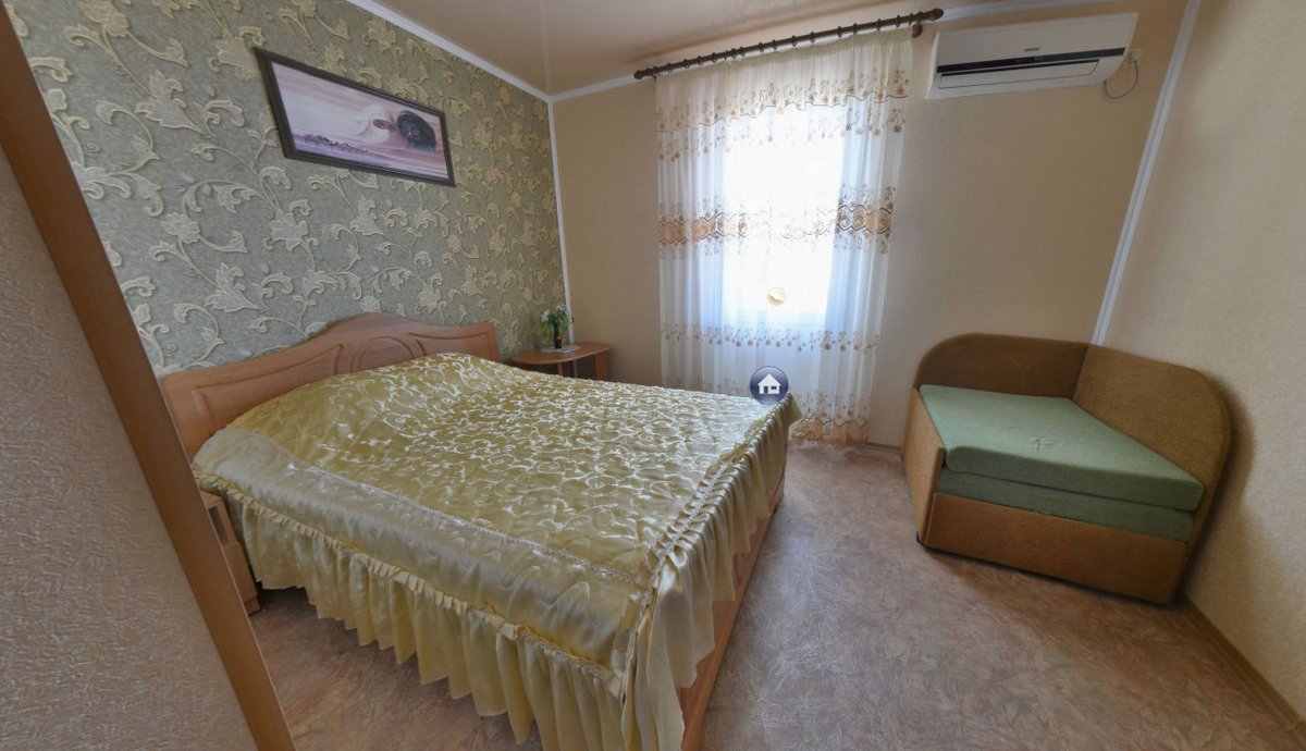 Саки база отдыха прибой номера. Саки прибой жилье. База прибой. Гостевой дом фортуна в саки крым. Саки прибой жилье.