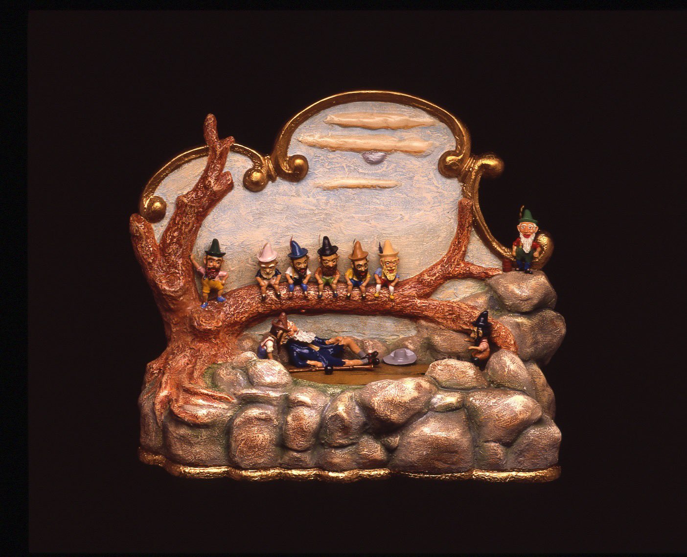 北原サロン 公式 運営チーム 19世紀アメリカの小説家ワシントン アーヴィングで 女性の生涯というのは 愛情の歴史である 1940年代のモーションディスプレイ Rip Van Winkle です 人形の手が前後に動いて球をころがし ピンをパタパタと倒す