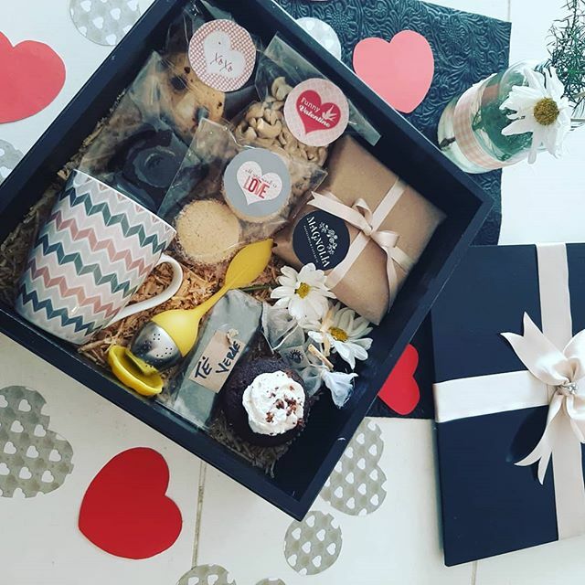 magnoliacbo's tweet photo. Feliz inicio de semana ❤
.
.
.
#magnoliacasadete #teahouse #regalos
#globospersonalizados #chocolate #venezuela #cdbolivar #magnolia 
#breakfast #margarita #merida #fiestadete #teaparty #tea #cbl 
#detalles #miami #newyork 
#comidavenezolana #eventos #cafe #tortas #postres #… https://t.co/KY5Tjk1Ebg